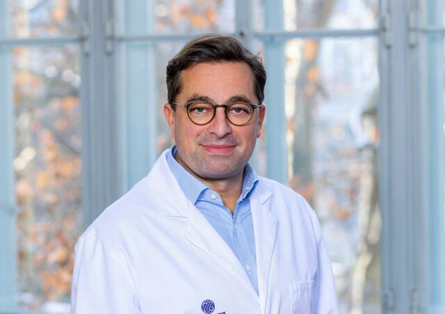 Raphael Rosenhek ist Vizepräsident und zugleich der Leiter der Ambulanz für erworbene Herzklappenfehler am AKH. | Foto: Verein Meine Herzklappe