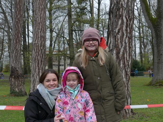Ostereiersuche für Kinder im Hammerpark am 08.04.2023
Desiree, Carolina und Annalena besuchten ebenfalls den Hammerpark! | Foto: Nina Taurok