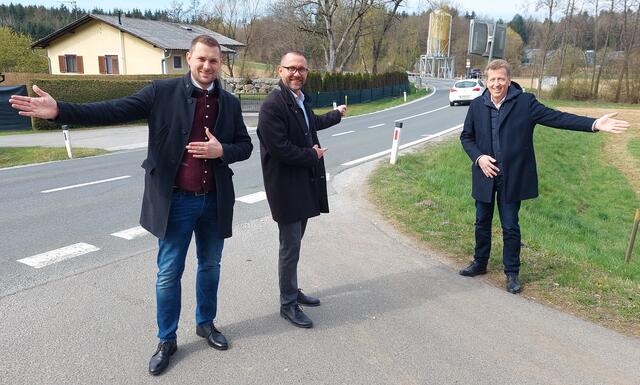 Machen mit einem neuen Radweg gemeinsame Sache: Die Bürgermeister Matthias Pokorn (Premstätten) Stefan Helmreich (Lieboch) und Hubert Holzapfel (Haselsdorf-Tobelbad) (v.l.) | Foto: HALB