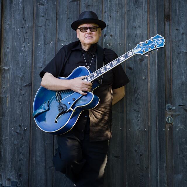 Der Brigittenauer Jazzmusiker Karl Ratzer. | Foto: Jan Scheffner