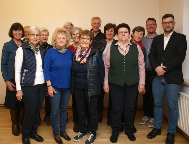 Unter der Leitung von Stephan Scheifinger (re) gibt der Gesangsverein Unterpremstätten-Zettling im ams Premstätten ein Jubiläumskonzert. | Foto: privat