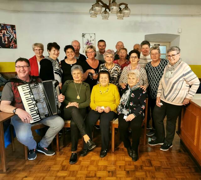 Überall strahlende Gesichter bei der Geburtstagsfeier der Wolfsberger Pensionisten.  | Foto: Privat