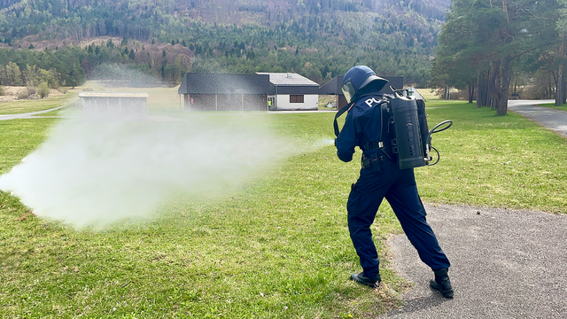 Die EE Kärnten hat auch Wassersprühvorrichtungen mit Hochdruck mit dabei. Mit ihnen können rund ein Liter Wasser in sekundenschnelle fein zerstäubt über ein Feuer entleert werden. | Foto: MeinBezirk.at