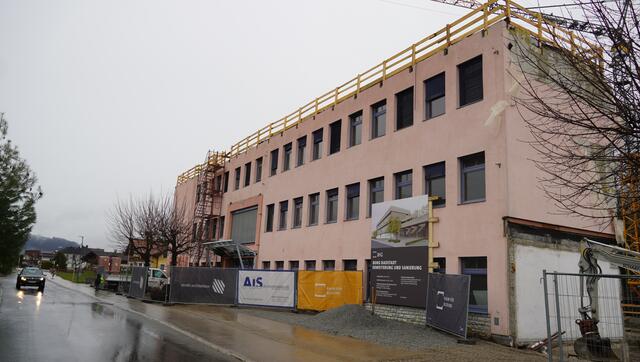 Laut dem Architektenbüro sei die Substanz des alten Schulgebäudes gut. | Foto: Felix Hallinger