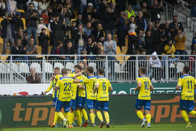 Die Vienna, hier gegen Amstetten, hat die Lizenz für eine weitere Saison in der Admiral 2. Liga erhalten. | Foto: FOTObyHOFER
