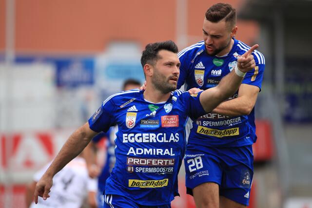 Freude bei Dario Tadic, Jürgen Heil und Co.; die Lizenz wurde in erster Distanz erteilt. | Foto: GEPA pictures