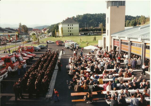 Im Jahr 1997 wurde das neue Rüsthaus der FF Voitsberg feierlich eröffnet. | Foto: Ninaus