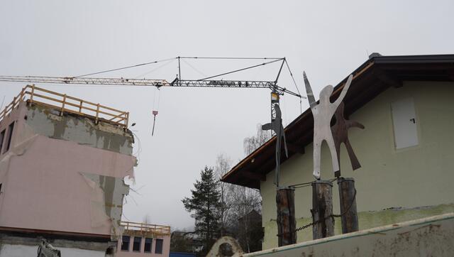 Aktuell haben am Gelände des Borgs in Radstadt die Baumaschinen das Sagen. | Foto: Felix Hallinger