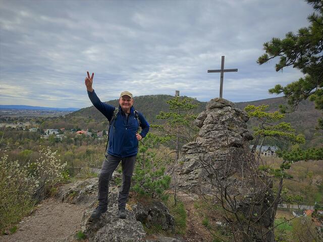 Station 8 – Das Helenentalkreuz - Wanderfuchs on Tour ✌🦊👍

 | Foto: Walter Fuchs