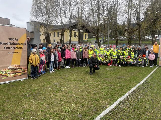 Auch McDonalds in Imst hat sich neben der VSU als Partner bei der Imster Umweltaktion angemeldet. | Foto: Perktold