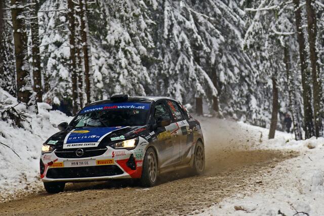In der 2WD-Klasse dominierte der Niederösterreicher Luca Waldherr. Der Opel-Corsa-Rally4-Pilot gewann vor dessen Markenkollegen Mark Skulj (Slowenien) sowie dem Steirer Roland Stengg. | Foto: Daniel Fessl