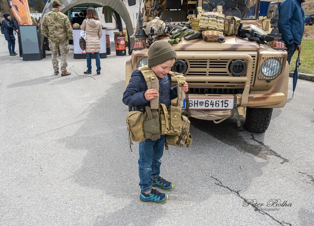 Früh übt sich wer ein Soldat werden will. | Foto: Peter Bolha