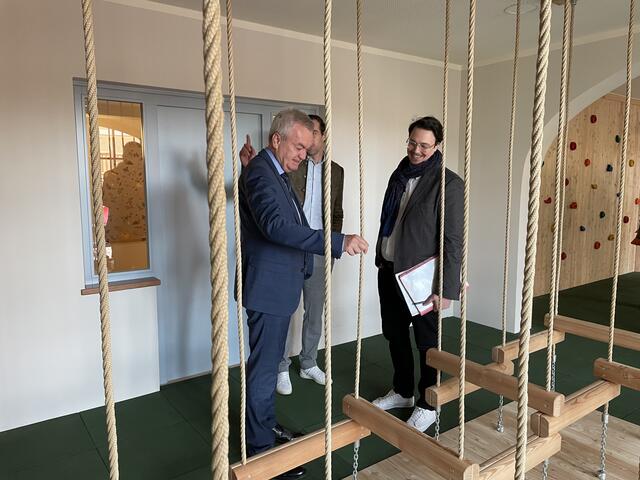 Ein prüfender Blick von LH-Stv. Anton Lang. | Foto: Susanne Veronik