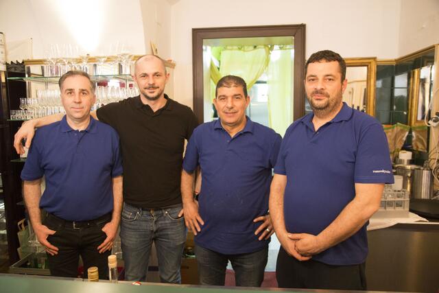 Mladen Stanojević und sein Team freuen sich auf viele Gäste. | Foto: Michael Ellenbogen