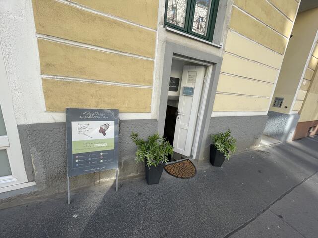 Das Souterrain befindet sich in der Meiselstraße 31.