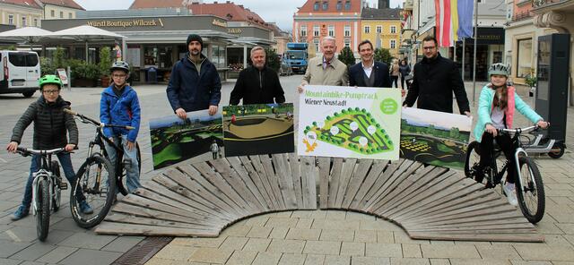 Karl Morgenbesser von "Wexltrails" und die Stadtregierung mit Rainer Spenger, Klaus Schneeberger, Phillipp Gruber und Phillip Gerstenmayer stellten das neueste Projekt vor. | Foto: Seidl, Stadt WRN