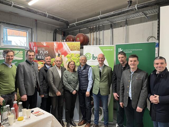 Waren beim Treffen dabei: Peter Stachel, Peter Kettner, Herwig Stocker, Anton Hausleitner, Nadja Schönherr, Egon Hierzegger, Markus Weyer, Martin Pötsch, Walter Hörbinger und Christian Hollinger | Foto: WKO Ennstal/Salzkammergut