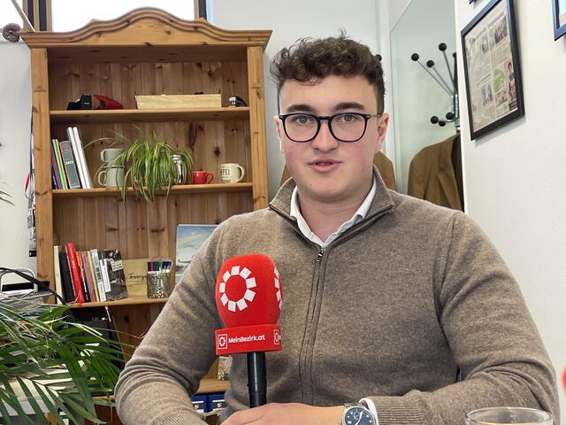IRNBERGER: "Die Hauptmotivation warum ich politisch aktiv wurde war, dass ich nicht jammern wollte wenn etwas nicht passt."  | Foto: Martin Schöndorfer, 2023