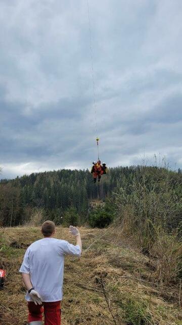 Bei einem Forstunfall in Kapfenberg-Schinitz wurde heute ein 61-Jähriger schwer verletzt. | Foto: Freiwillige Feuerwehr Kapfenberg-Stadt/Theny