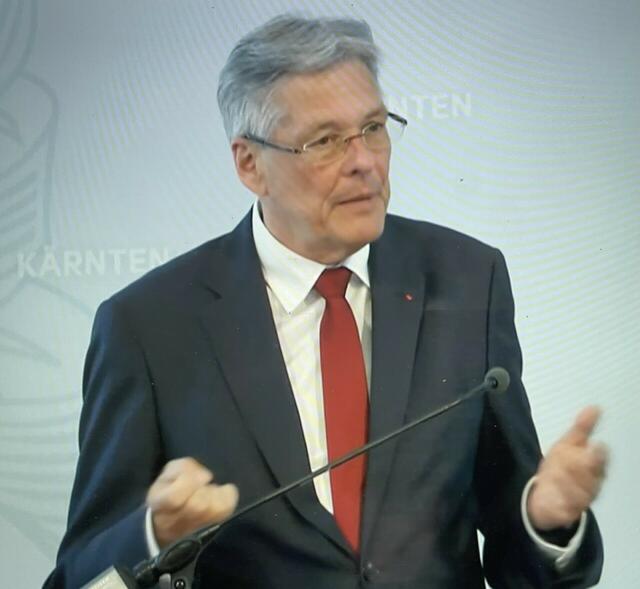 Landeshauptmann Peter Kaiser begann die heutige Pressekonferenz damit, dass Bundespräsident Alexander van der Bellen gestern ein "sehr explizites Lob"  für die Arbeit in Kärnten aussprach. | Foto: MeinBezirk.at/Schreenshot