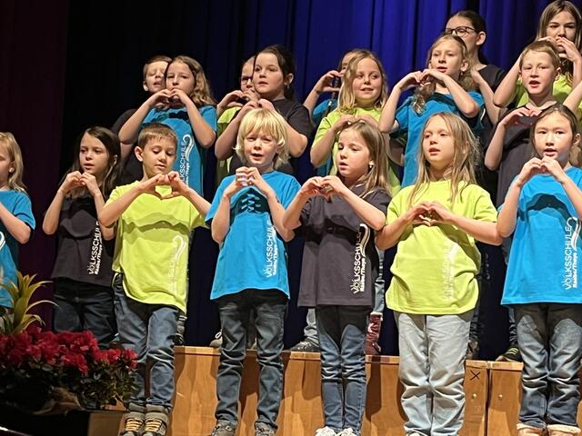 Der Volksschulchor Raabs/Thaya.