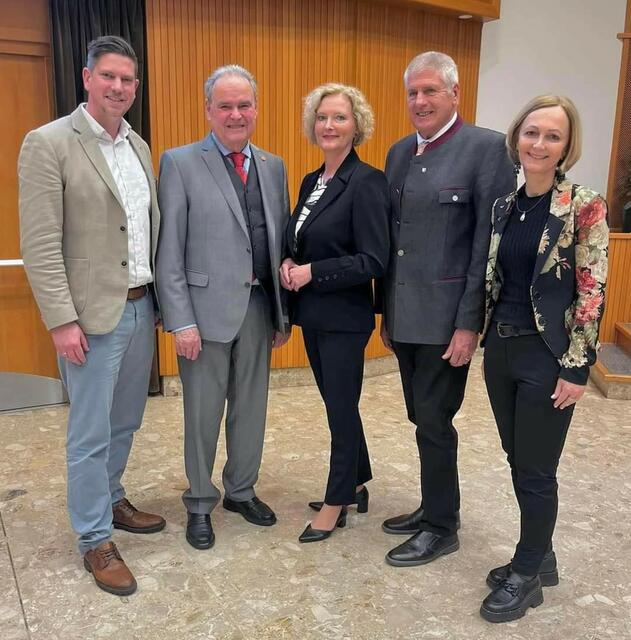 Gratkorns Bürgermeister Michael Feldgrill, Landespräsident Klaus Stanzer, Nationalratsabgeordnete Karin Greiner, der "Neue" Günther Bauer und Landessekretärin Manuela Kunst | Foto: PVÖ