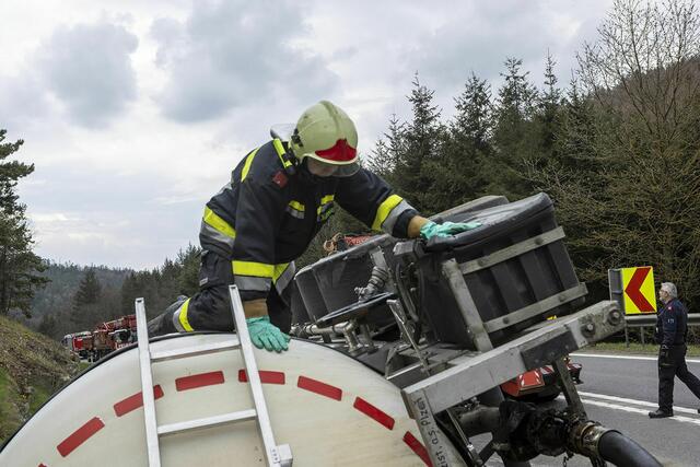 Nach rund 9 Stunden konnte der langwierige Einsatz erfolgreich abgeschlossen werden. | Foto: Manfred Wimmer, FF Krems