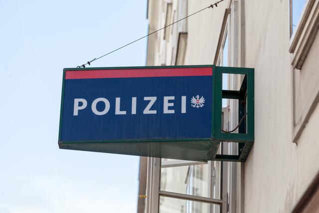 Es konnten zwei Mädchen ausgeforscht werden (Symbolfoto) | Foto: stock.adobe.com/at/BreizhAtao 