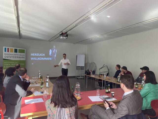 Der renommierte Change-Manager Ingo Stefan mit über 20 Jahren Erfahrung in der Jugendarbeit folgte der Einladung der Regionalentwicklung Oststeiermark, im Rahmen der Veranstaltungsreihe „Wirtschaft.Werte.Oststeiermark.“ seine fachliche Expertise in diesem Kontext einzubringen. | Foto: Regionalmanagement Oststeiermark