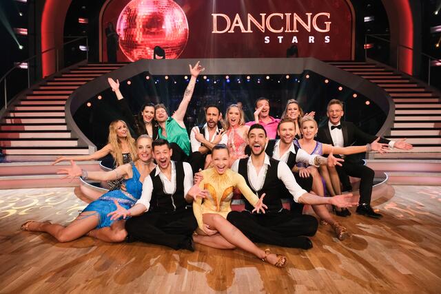 Da waren es noch sechs Dancing Stars: Am Freitag fiel die Entscheidung, wer es unter die Top 5 schafft - eine Riesenüberraschung! | Foto: ORF/ Hans Leitner
