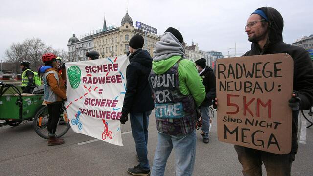Die Initiative "Radeln for Future" fordert einen Radschnellweg entlang des gesamten Gürtels. | Foto: Tom Poe Photography