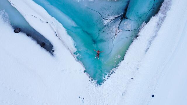 Eisbaden am Weißsee am Kaunertaler Gletscher: Seine körperlichen und mentalen Grenzen überwinden und sich dabei tief entspannen. | Foto: Kaunertaler Gletscherbahnen