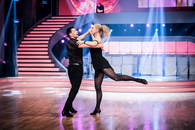 24 Jury-Punkte gab es für Lilian Klebow und Florian Gschaider. | Foto: ORF/ Hans Leitner