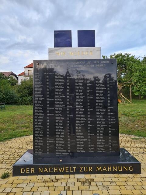 Mahnaml "Nie wieder" von Ernst Fuchs | Foto: Otto Krcal