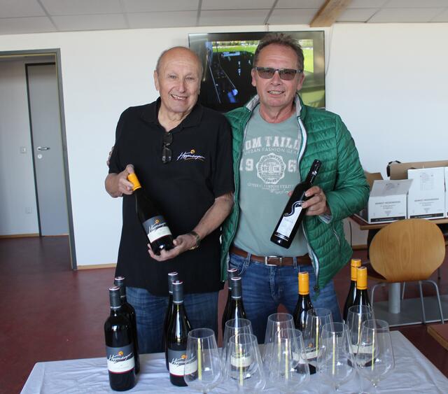 Die beiden Weinversorger aus Tattendorf und Alberndorf. | Foto: Franz Schicker