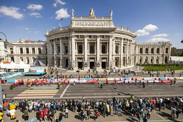 Die Wiener Ringstraße lief heute ganz im Zeichen der Inklusion in der österreichischen Sportszene.  | Foto: Martin Steiger