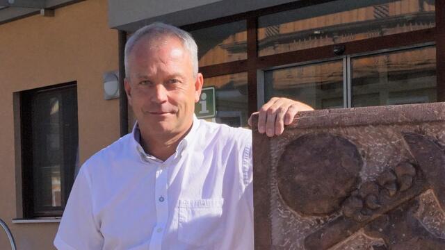 "Bis Mittag haben wir eine Wahlbeteiligung von 62 Prozent der möglichen Stimmen", informierte Wahlleiter und Bürgermeister Wolfgang Auer. | Foto: Josef Wind