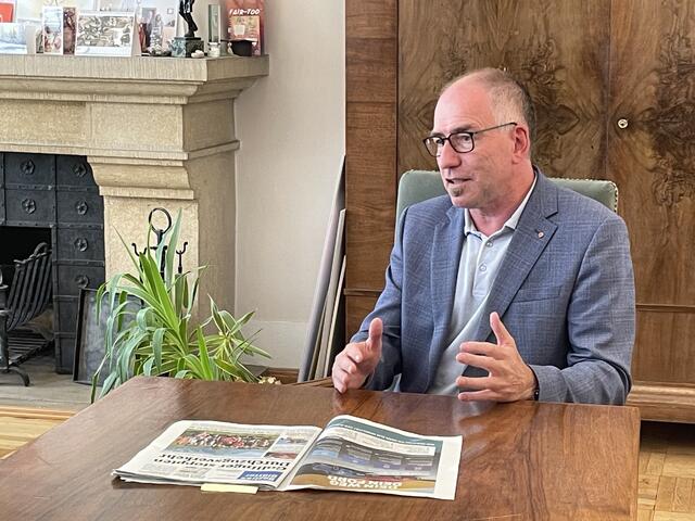 Landtagswahl Salzburg 2023: Das Ergebnis der KPÖ Plus ist für Bürgermeister Alexander Stangassinger ein Zeichen, dass man sehr wohl mit Sozialen Themen im Land Punkten kann. Für den Sozialdemokraten ist dieses Ergebnis ein Auftrag des Wählers, wo man im Landtag ansetzen muss. | Foto: Thomas Fuchs