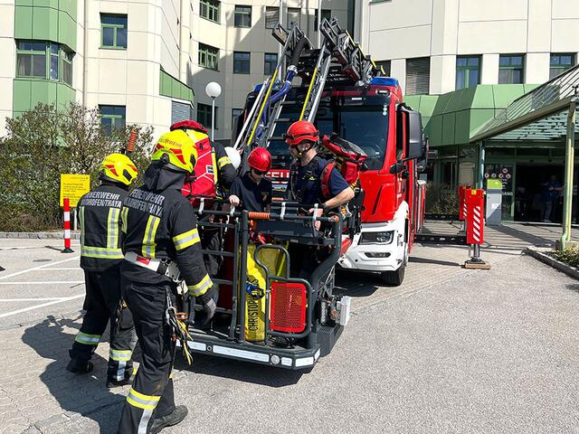 Start der Übung für die Höhenrettungsgruppe | Foto: FF Waidhofen/Thaya