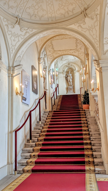 Treppe zum 1. Stock