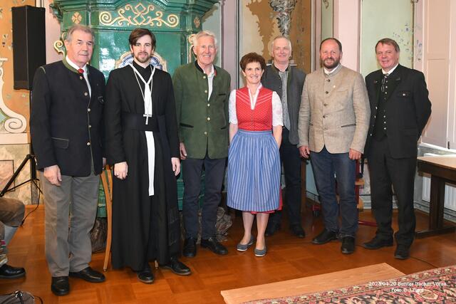 Johann Pötz, Propst Bernhard Mayrhofer, Josef Kowald, Elfi Groß, Bgm. Patriz Rechberger, Herbert Lebitsch und Sepp Loibner (v.l.n.r.) | Foto: Josef Zingl