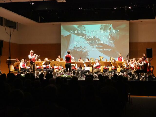 "Nothing's Gonna Change My Love for You" ist ein Lied der Komponisten Michael Masser und Gerry Goffin. | Foto: BRS/Haslberger