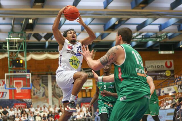 Im ersten Spiel der Viertelfinal-Serie holten die Swans einen 93:65-Sieg gegen die Bulls. | Foto: Kienesberger