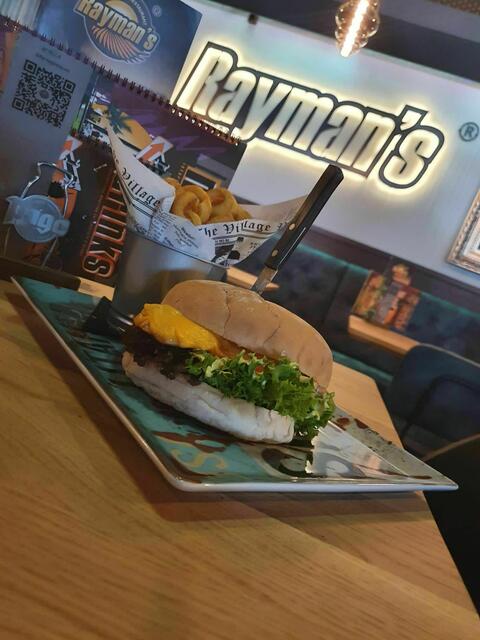 Klassiker aus der Rayman's-Küche: die Burger. | Foto: Rayman's