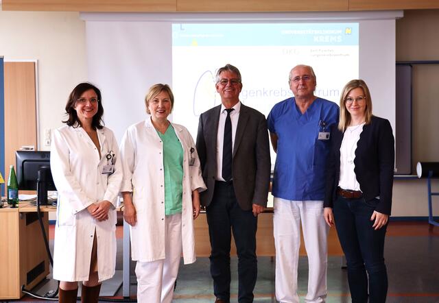 Prim. Dr. Petra Georg,  Prim. Dr. Elisabeth Stubenberger, Dr. Andreas Meyer, Prim. Dr. Peter Errhalt, Katharina Linsbauer | Foto: Universitätsklinikum Krems