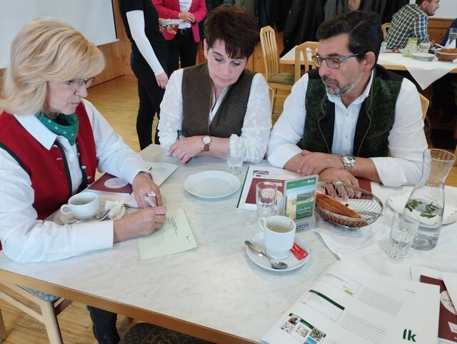 Annemarie Duller, Karoline Kainbacher, Josef Duller  | Foto: LK Wolfsberg