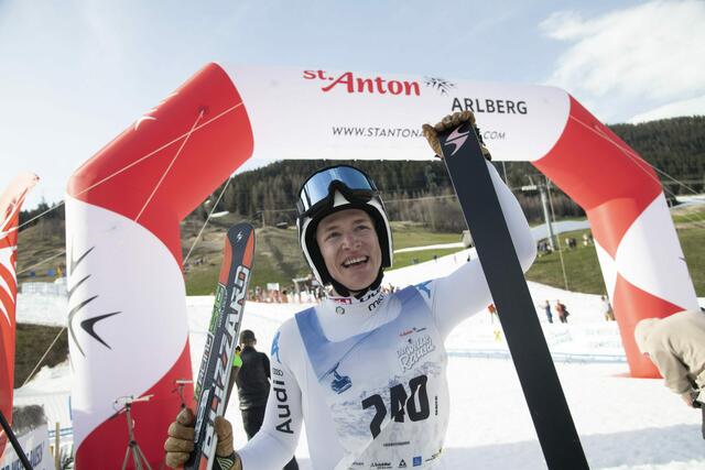 Lokalmatador Peter Rudigier aus Schnann am Arlberg gewann die 24. Auflage des Weissen Rauschs. | Foto: Patrick Säly