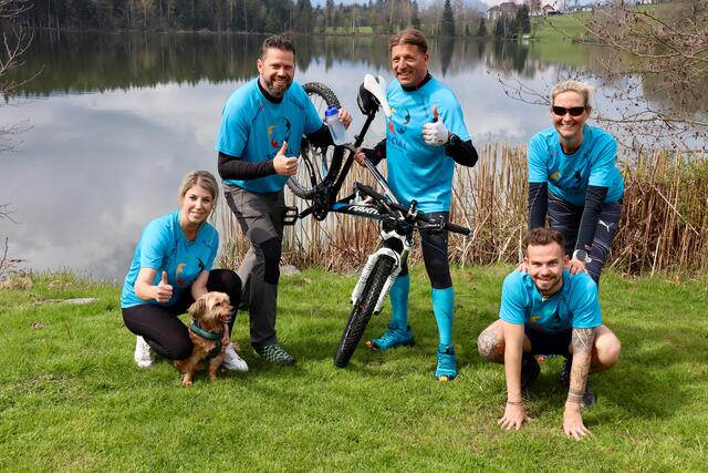 Auch Sparkassen-Mitarbeiter sind beim großen Event dabei. Egal ob Running, Walking oder Biken, denn jeder Kilometer zählt. | Foto: Sparkasse Feldkirchen