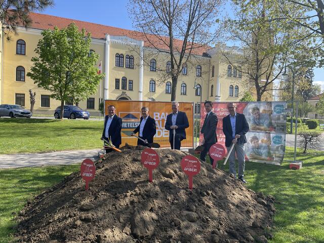 Mit dem Anschluss ans Glasfasernetz sind die St. Veit und Straß bestens für die Zukunft gerüstet. | Foto: Janine Senger