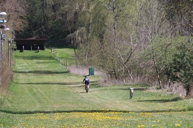 Hier führt im Winter die Lifttrasse hinauf. | Foto: Robert Wild